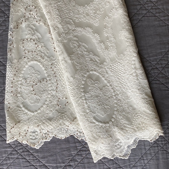 •White House Black Market (WHBM)•Boho Floral Lace Beaded Cami - Picture 6 of 11